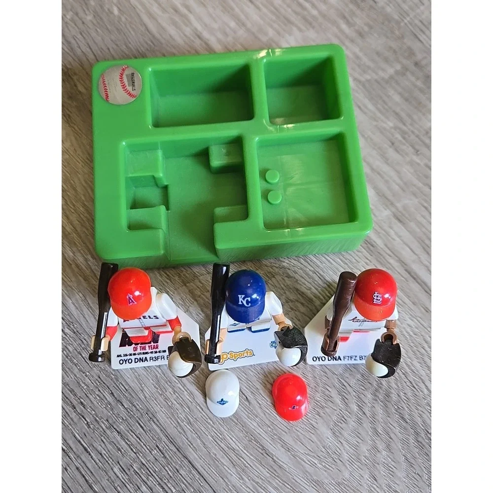 OYO Dna Sports Minifigures Baseball‎ Lot of 3, Angels - KC Royals - Cardinals
